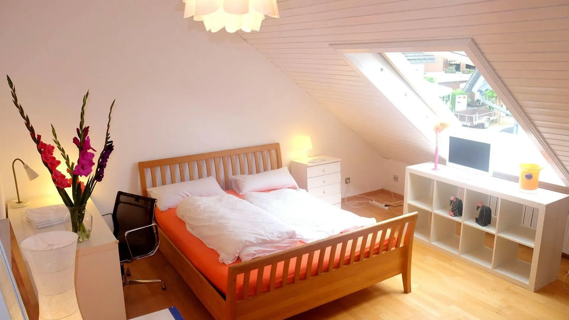 Villa Orchard Frankfurt Bed & Breakfast