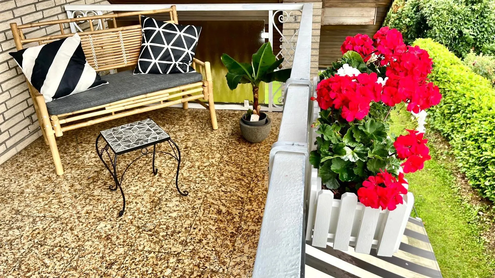 ***** Nocleg ze śniadaniem Villa Orchard Frankfurt Kriftel Niemcy