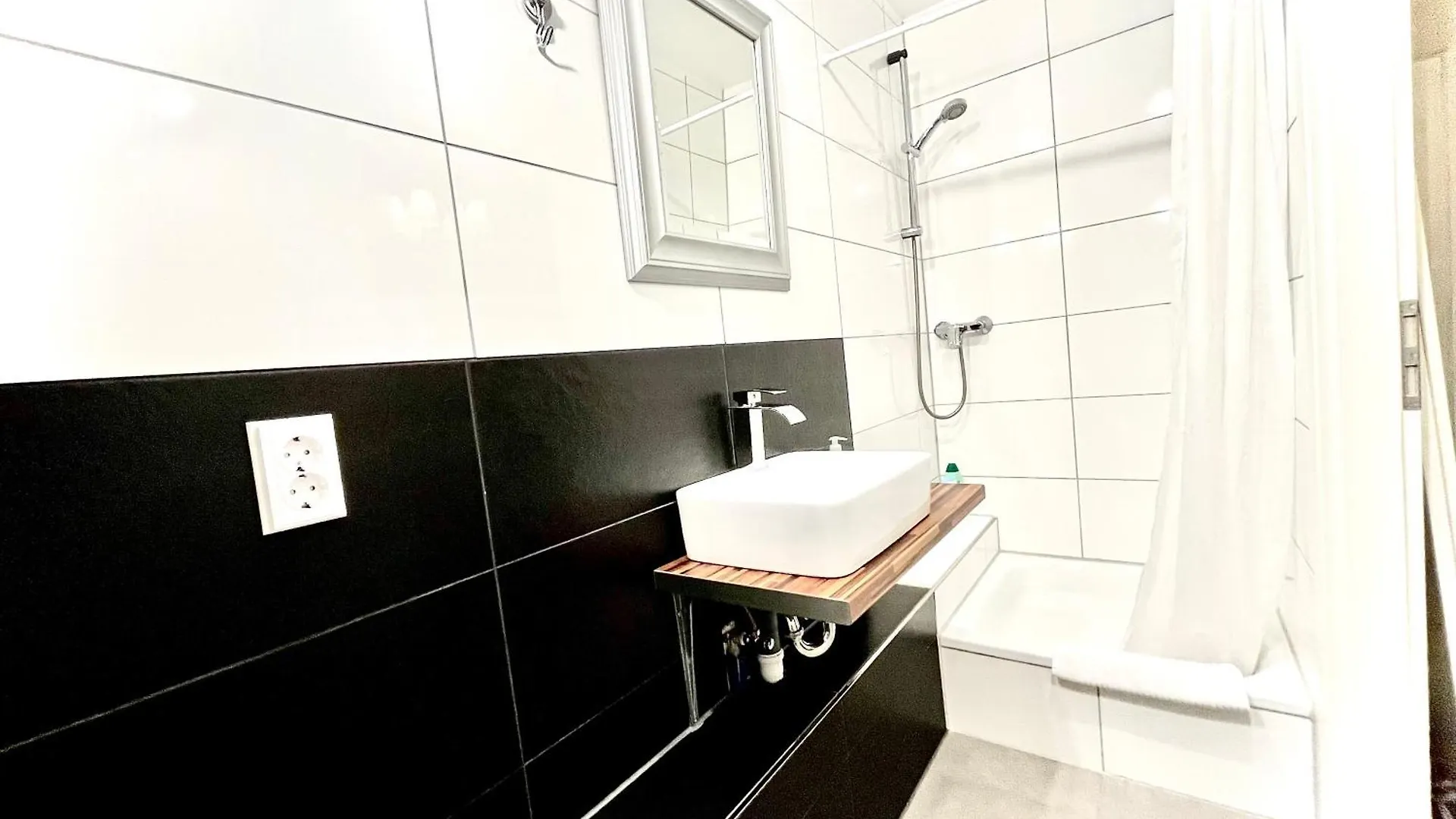 Villa Orchard Frankfurt Bed & Breakfast Kriftel