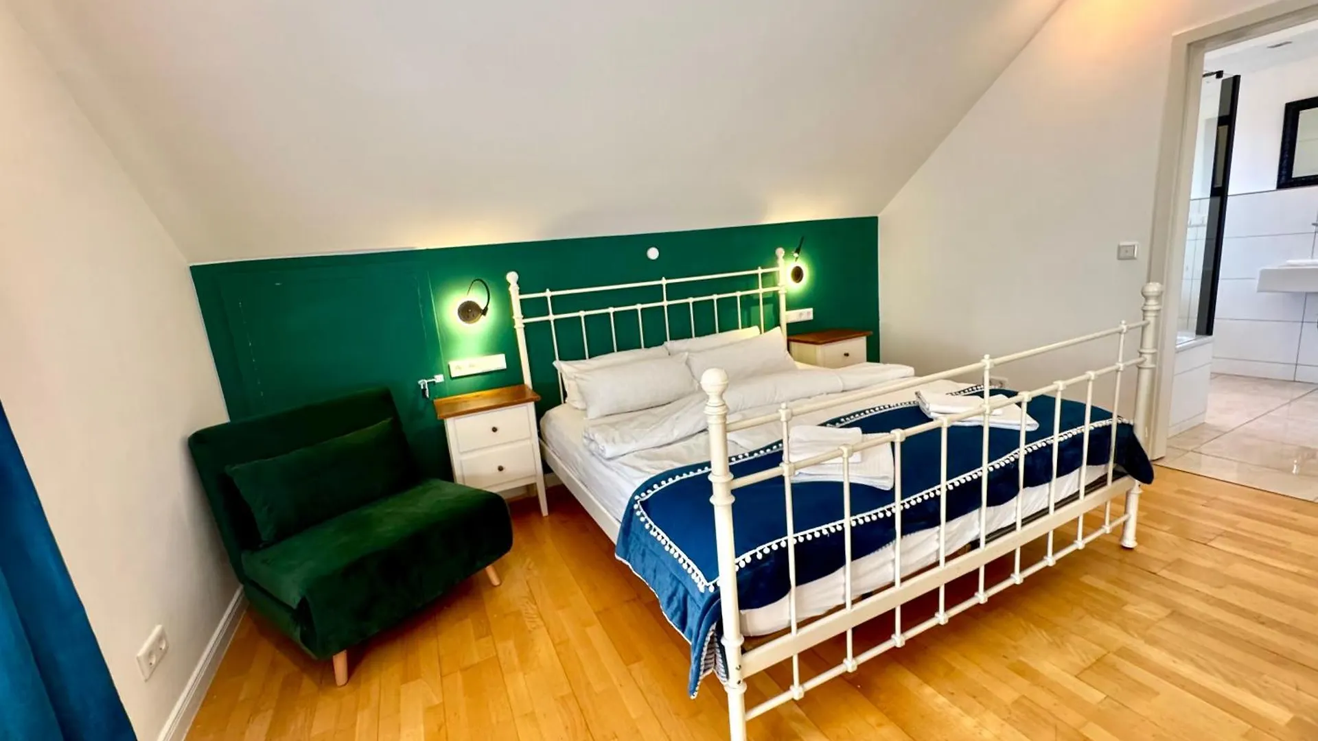 Villa Orchard Frankfurt 5*, Kriftel Germany