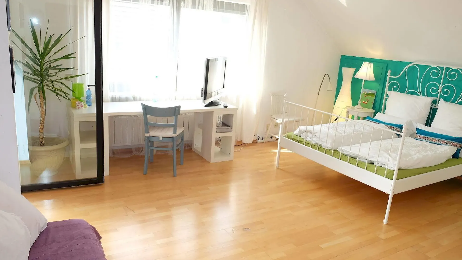 Villa Orchard Frankfurt 5*, Kriftel
